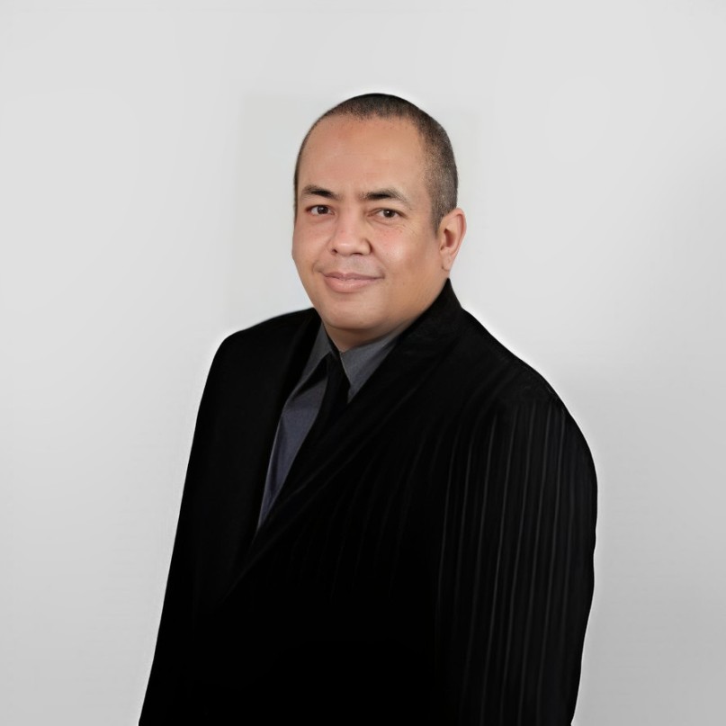 Licensed Real Estate Salesperson